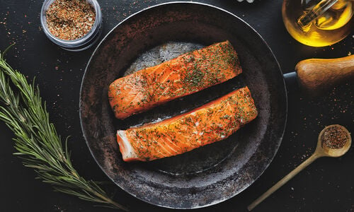 Eating Wild and Farmed Salmon