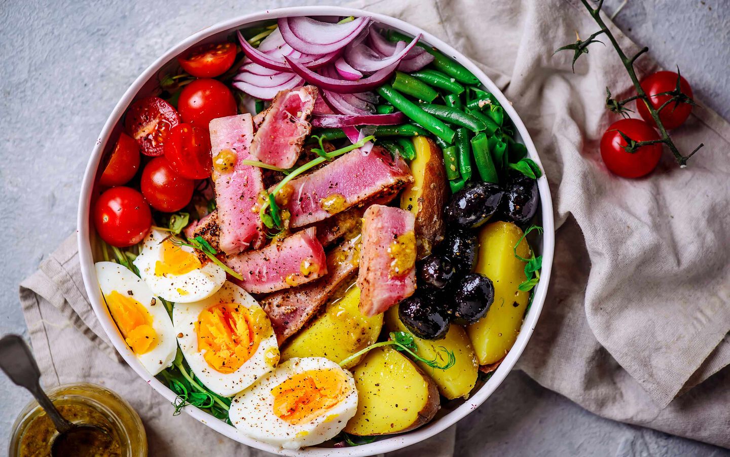 Seared Ahi Tuna Niçoise Salad Recipe | D’Artagnan