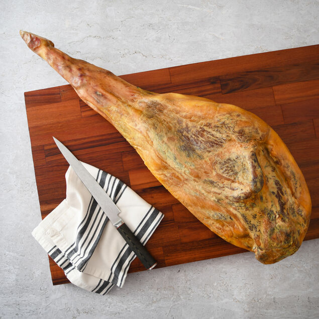 Jam&oacute;n Ib&eacute;rico, Ham, Bone-In image number 1